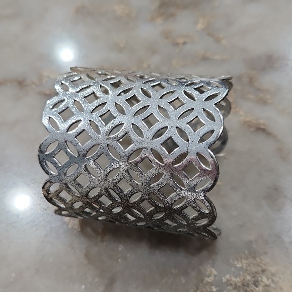 Lia Sophia Cuff - Picture 2 of 2